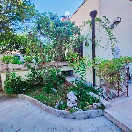 Sari Evi Πανσιόν